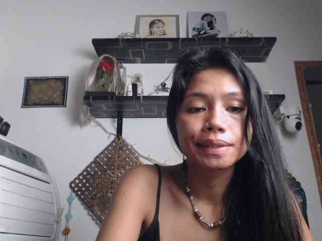 Junglewoman webcam