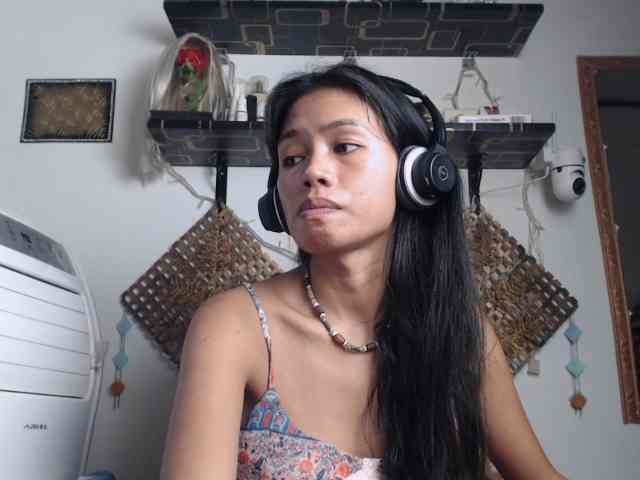 Junglewoman webcam