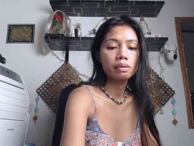 Junglewoman webcam