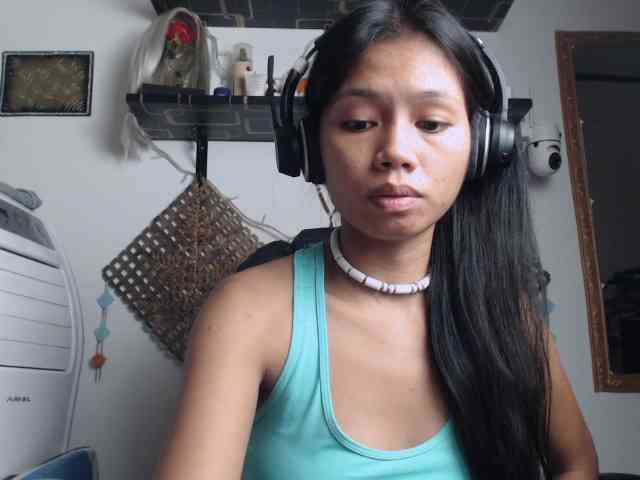 Junglewoman webcam