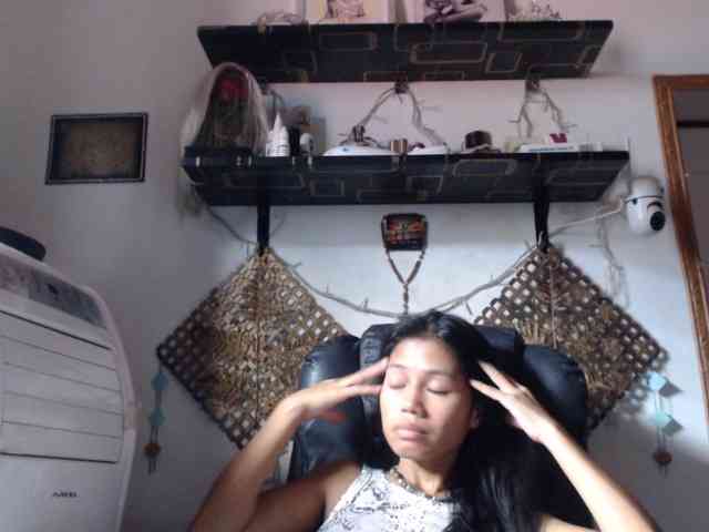 Junglewoman webcam