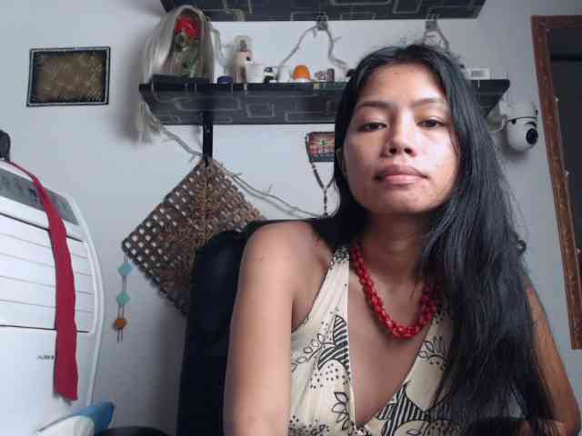 Junglewoman webcam