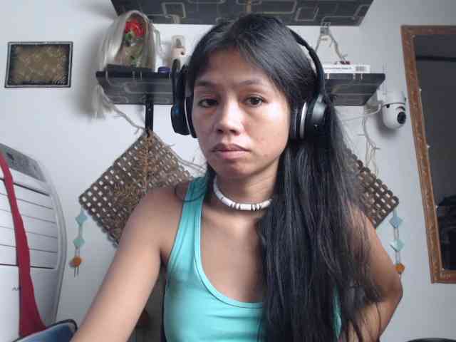 Junglewoman webcam