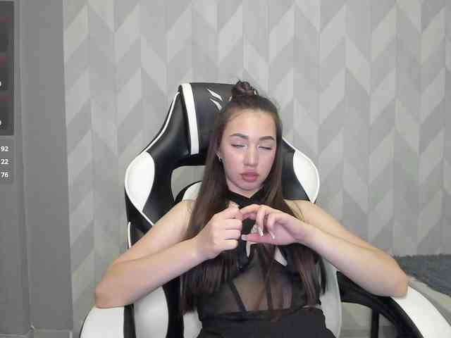 free chat site Mia-small44