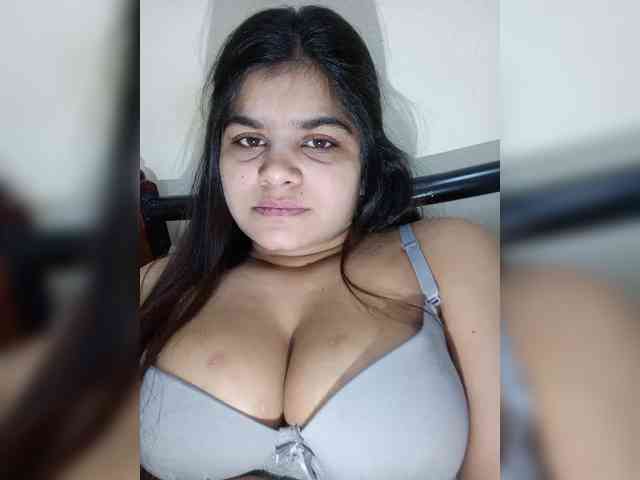 maryamnoor webcam
