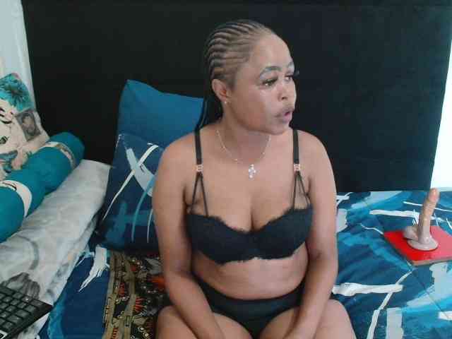 SexyCreamyPussy webcam