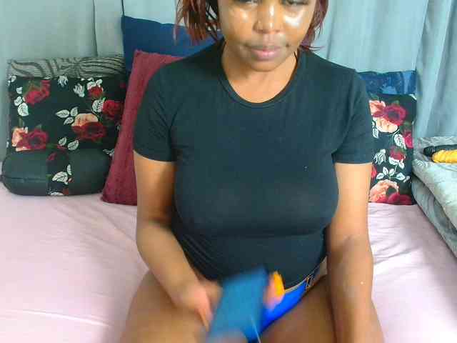 SexyCreamyPussy webcam