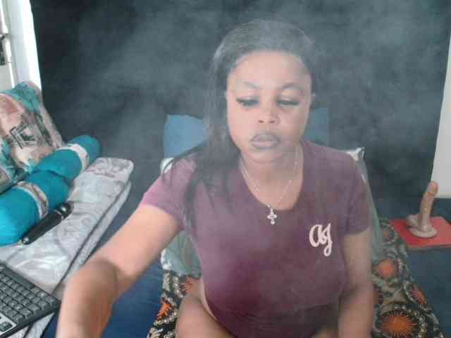 SexyCreamyPussy webcam