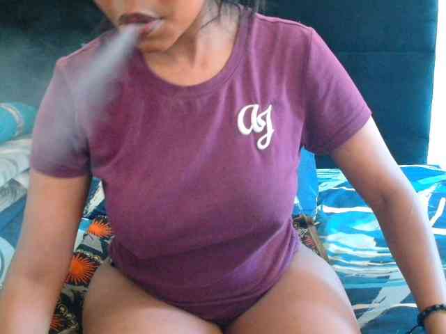 SexyCreamyPussy webcam