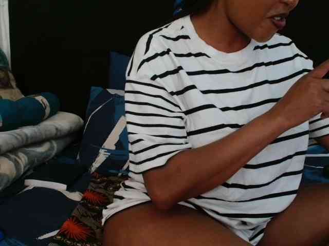 SexyCreamyPussy webcam