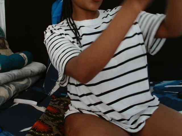 SexyCreamyPussy webcam