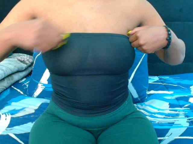 SexyCreamyPussy webcam