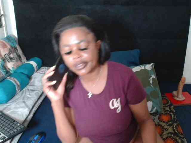 SexyCreamyPussy webcam