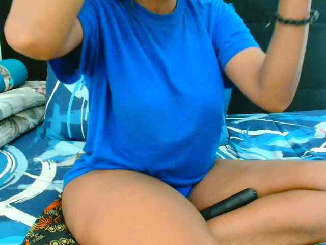 SexyCreamyPussy webcam