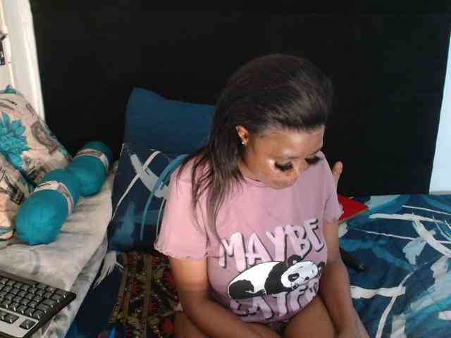 SexyCreamyPussy webcam