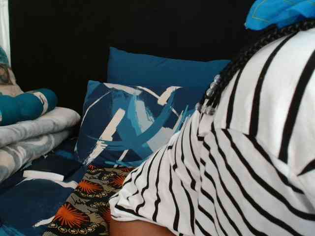 SexyCreamyPussy webcam