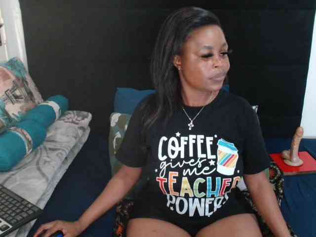 SexyCreamyPussy webcam