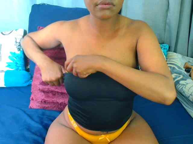 SexyCreamyPussy webcam