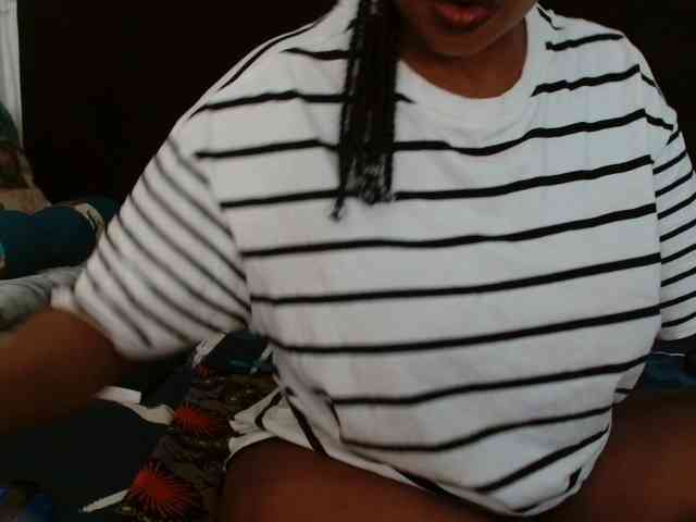 SexyCreamyPussy webcam