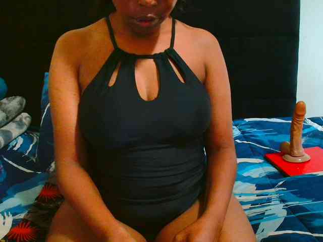 SexyCreamyPussy webcam