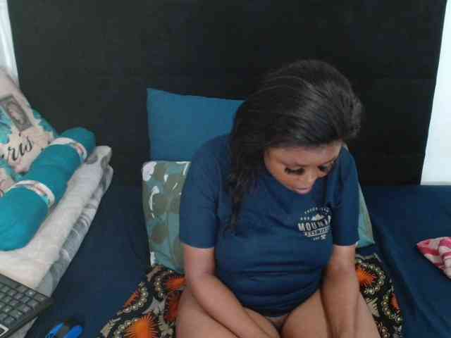 SexyCreamyPussy webcam