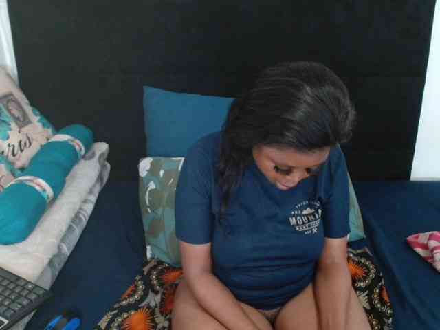 SexyCreamyPussy webcam