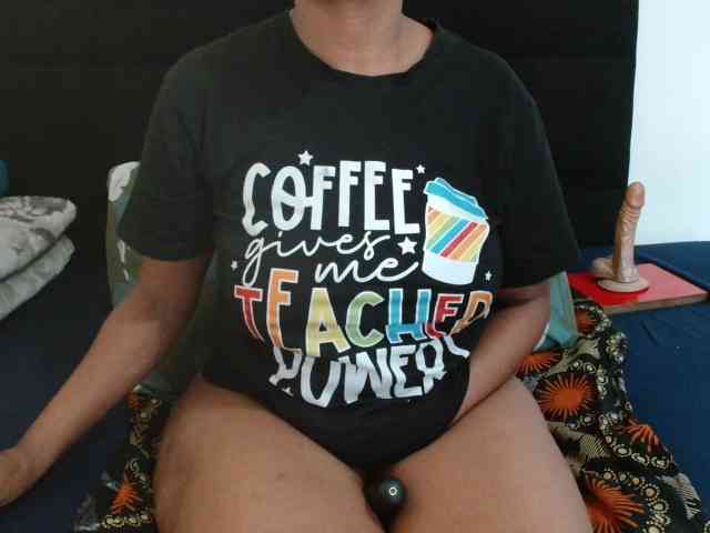 SexyCreamyPussy webcam