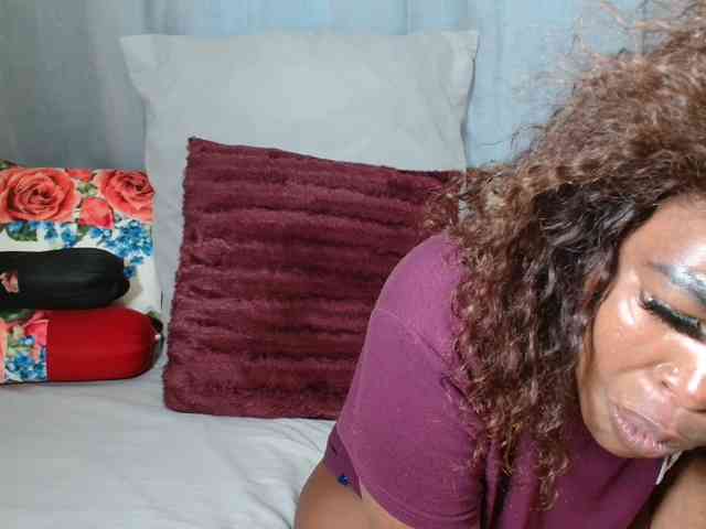 SexyCreamyPussy webcam