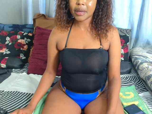 SexyCreamyPussy webcam