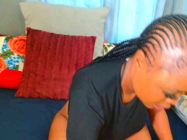 SexyCreamyPussy webcam