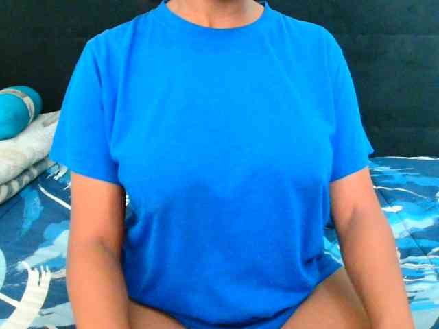 SexyCreamyPussy webcam
