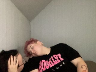 Tanya-and-Sara Porn Show