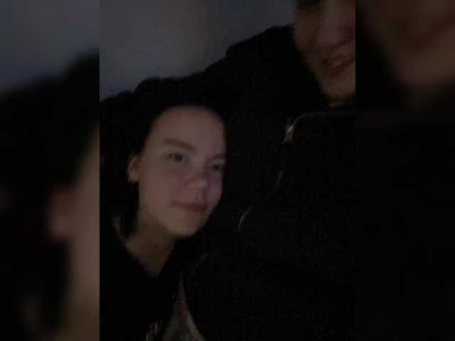 Tanya-and-Sara