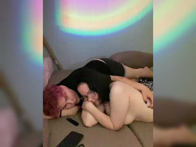 Tanya-and-Sara