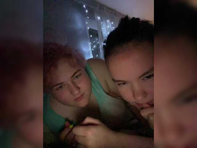 Tanya-and-Sara