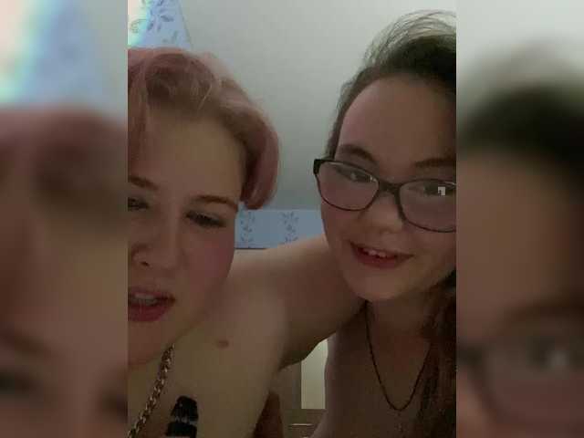 Tanya-and-Sara