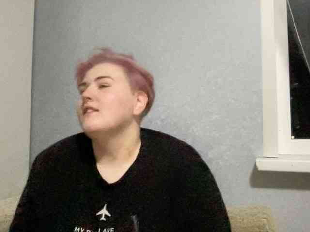 Tanya-and-Sara webcam