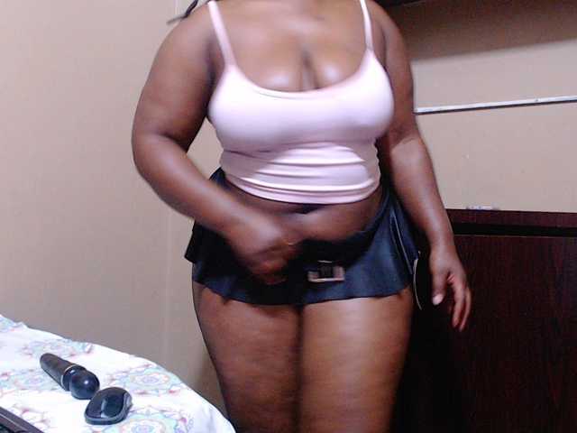 sexychocolatbox10's BongaCams show and profile