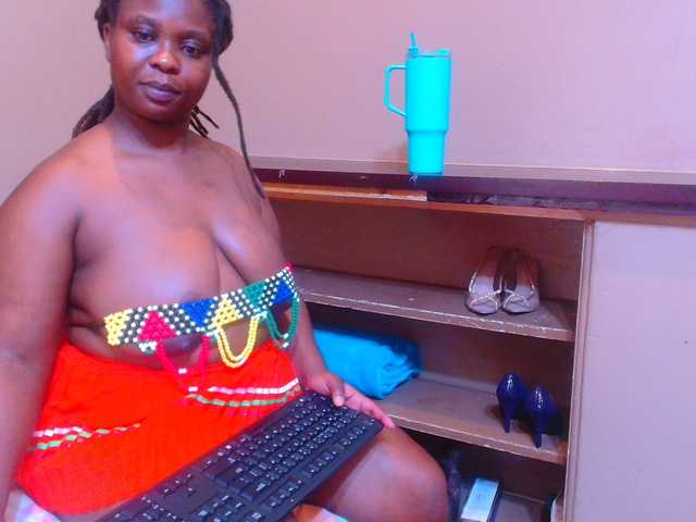 sexychocolatbox10's BongaCams show and profile