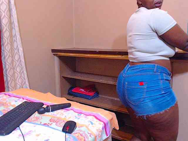 sexychocolatbox10 webcam