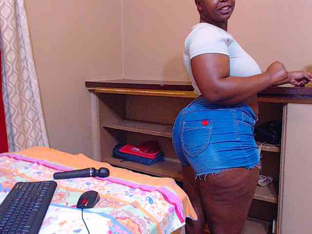 sexychocolatbox10 webcam