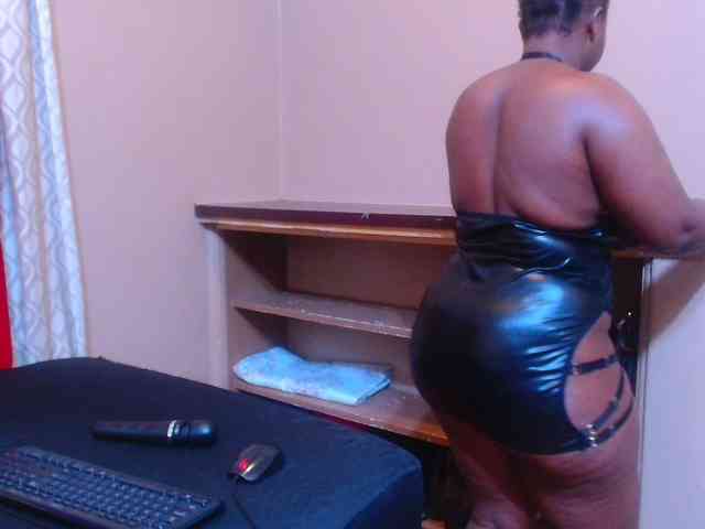 sexychocolatbox10 sexychocolatbox10