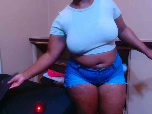 sexychocolatbox10 webcam