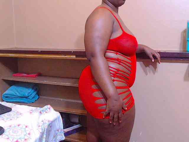 sexychocolatbox10 bongacams