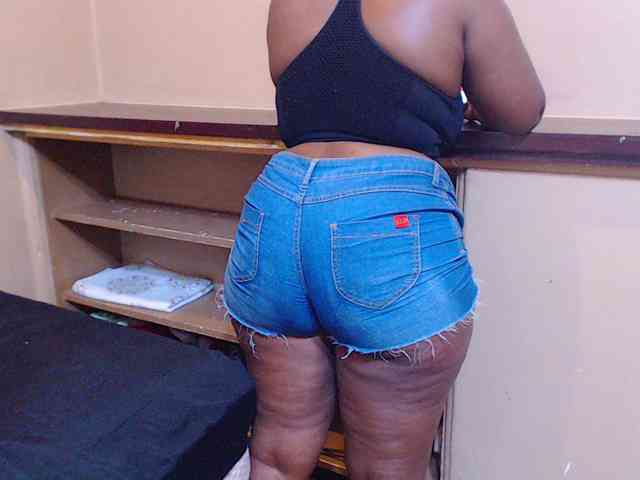 sexychocolatbox10 webcam