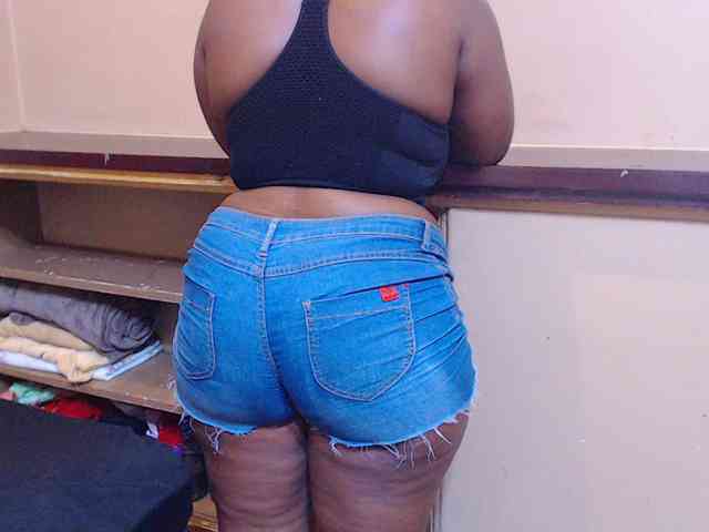 sexychocolatbox10 webcam