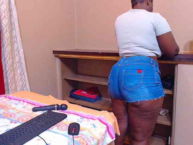 sexychocolatbox10 webcam