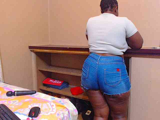 sexychocolatbox10 webcam