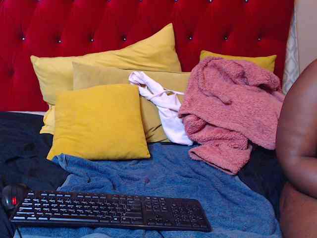 sexychocolatbox10 webcam