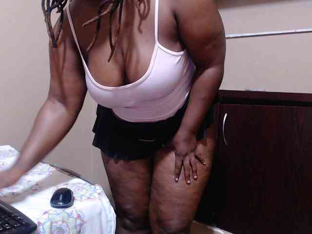 sexychocolatbox10 webcam
